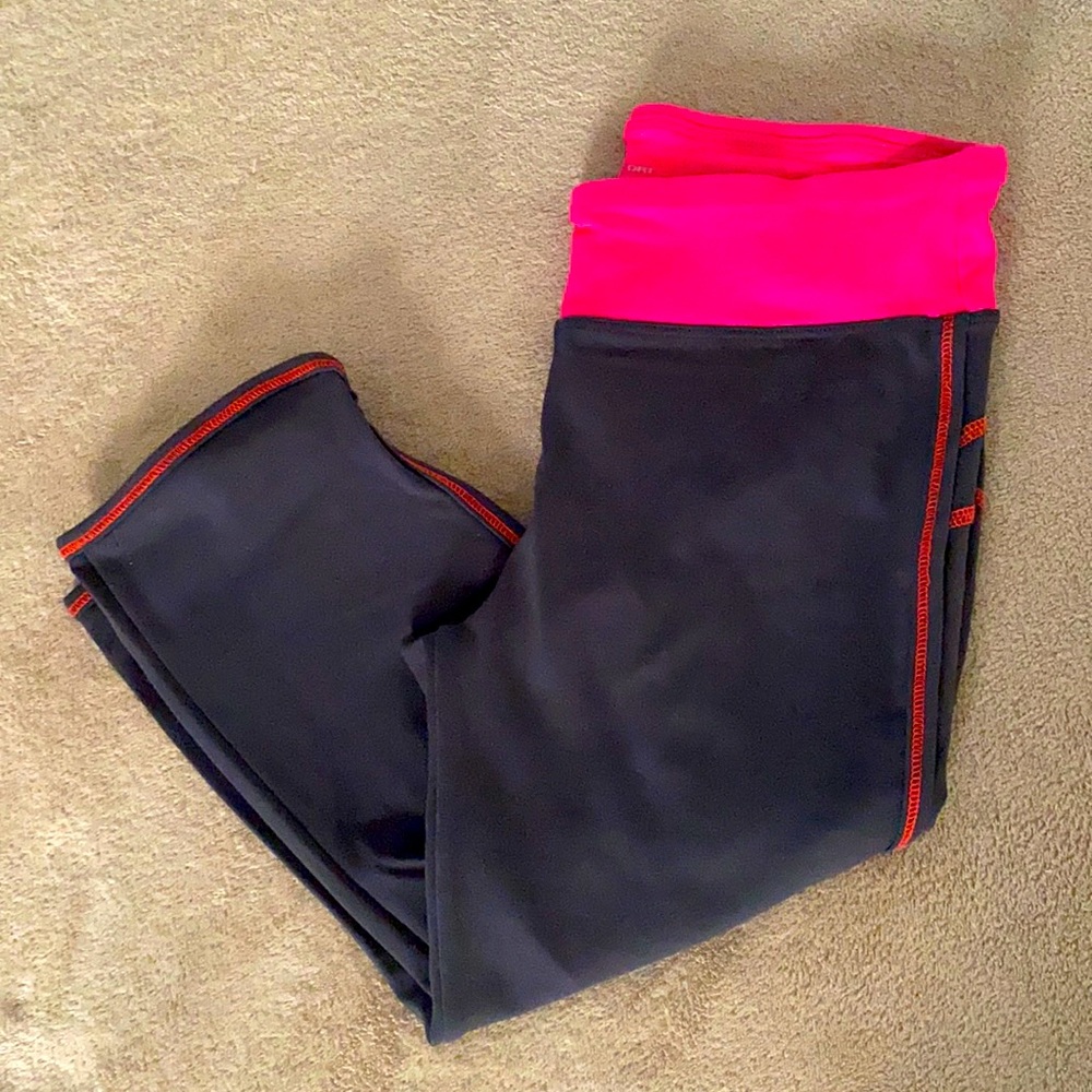 Bebe Sport workout capri Pants. Size x small